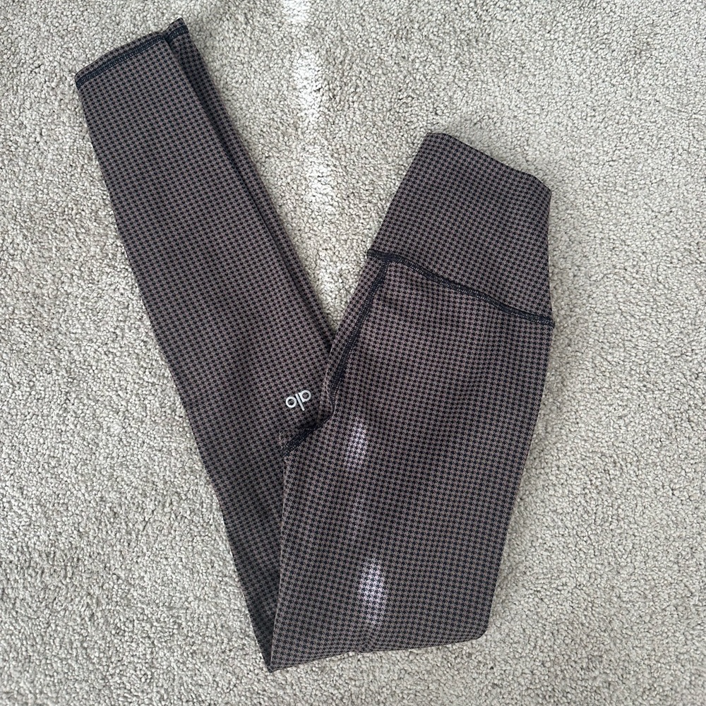 All Yoga - Women’s Houndstooth Leggings
